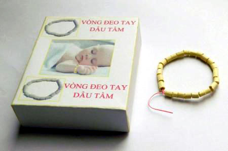 Sản phẩm trừ tà ma đắt hàng “tháng cô hồn“